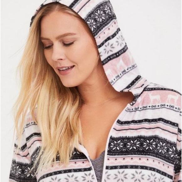 Torrid Fleece Full Length Lounge Onesie Pink Fair Isle 00/0 - Picture 3 of 13